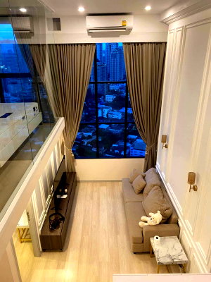 คอนโดให้เช่า : ST792/ให้เช่า คอนโดหรู Knightsbridge Prime Sathorn (ไนท์บริดจ์ ไพรม์ สาทร) ชั้น 32 ห้อง Duplex เพดานสูง วิวเมือง 44 ตร.ม. ใกล้ BTS ช่องนนทรี
