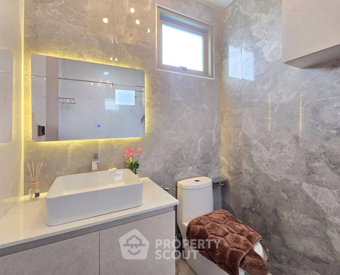 picture 4-BR Villa close to East Pattaya (ID 3314723) - 23/37