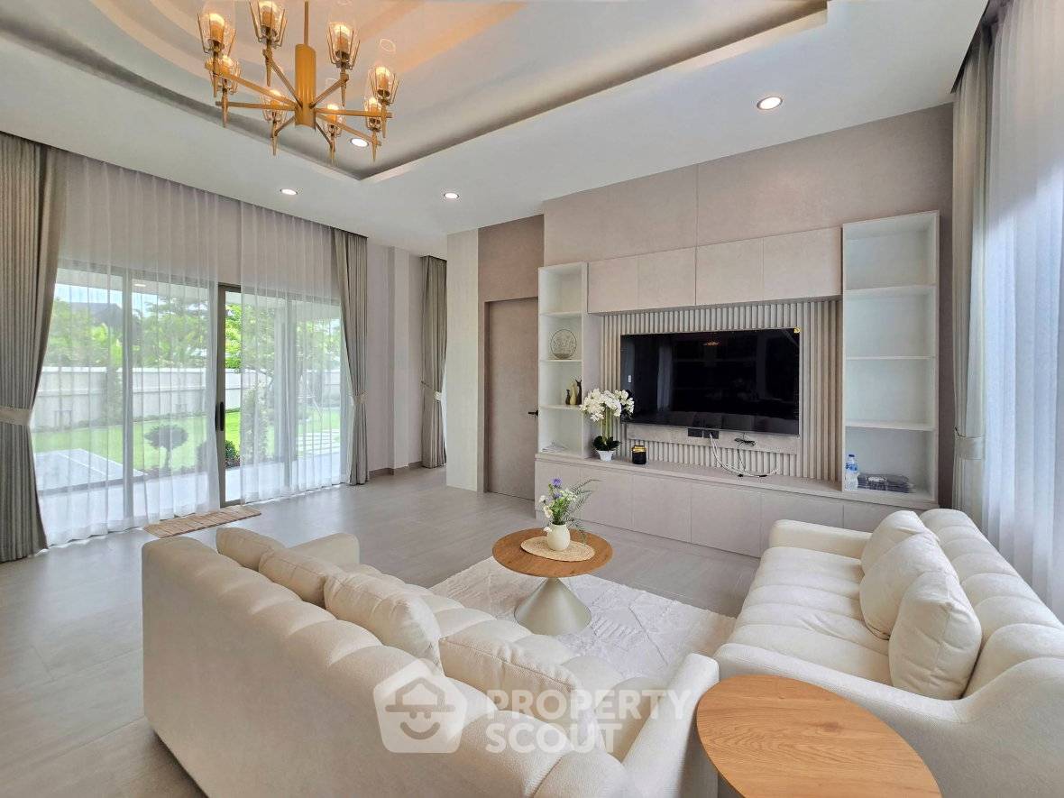 picture 4-BR Villa close to East Pattaya (ID 3314723) - 30/37