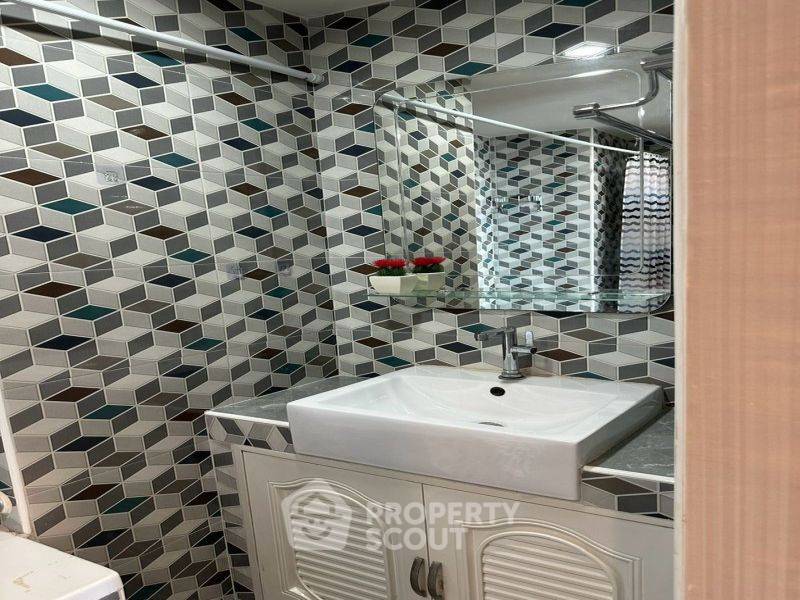 picture 2-BR Ladda Condo View For Rent In Si Racha, Chon Buri (ID 3173271) - 7/8