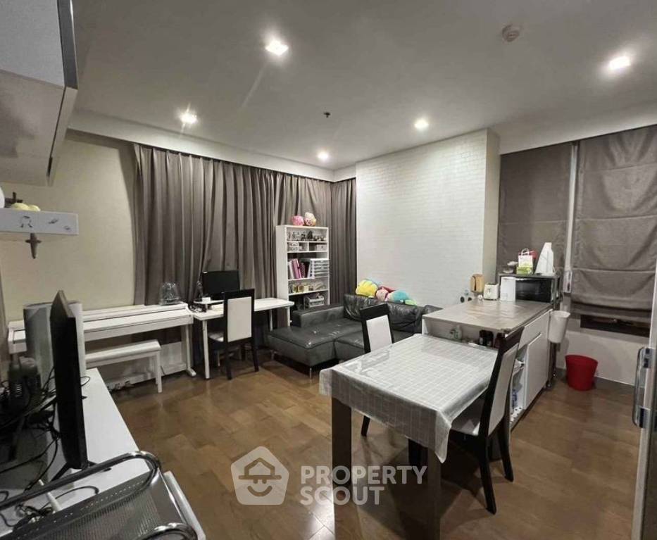 picture 200m To BTS Victory Monument | 2-BR Condo At M Phayathai (ID 3287492) - 1/5