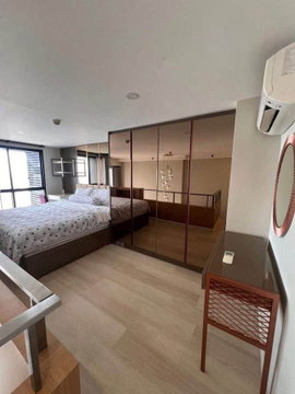 ST796/For Rent: KnightsBridge Prime Sathon – High-Floor (41st Fl.) 44 sqm Corner Duplex Unit | Unblocked Skyline Views Near BTS Chong Nonsi