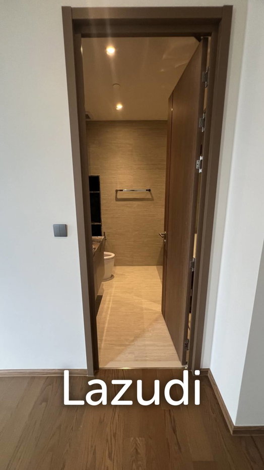picture Via Ari 90 sqm Skyline Condo on Floor 20 in Phaya Thai - 12/19