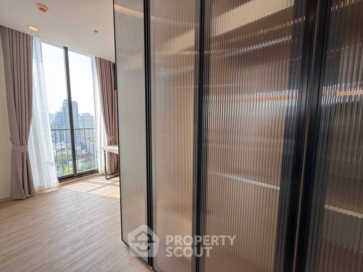 picture 2-BR Condo at Noble State 39 near BTS Phrom Phong (ID 3322438) - 10/16