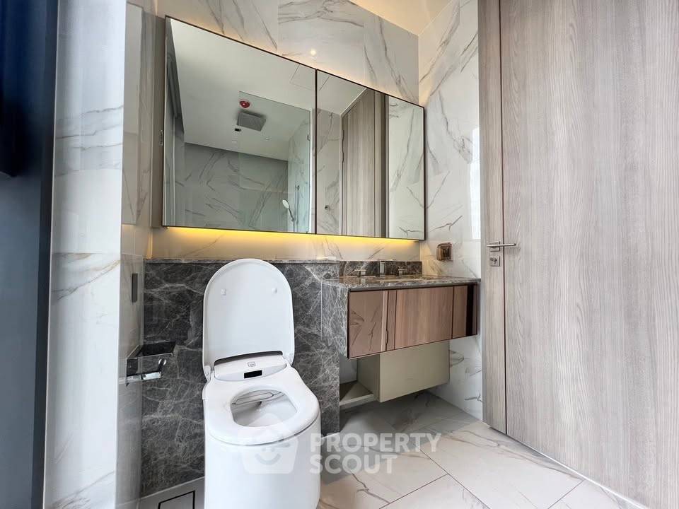 picture 1-BR Condo At The Reserve Sathorn Near BTS Sala Daeng (ID 3325242) - 3/8