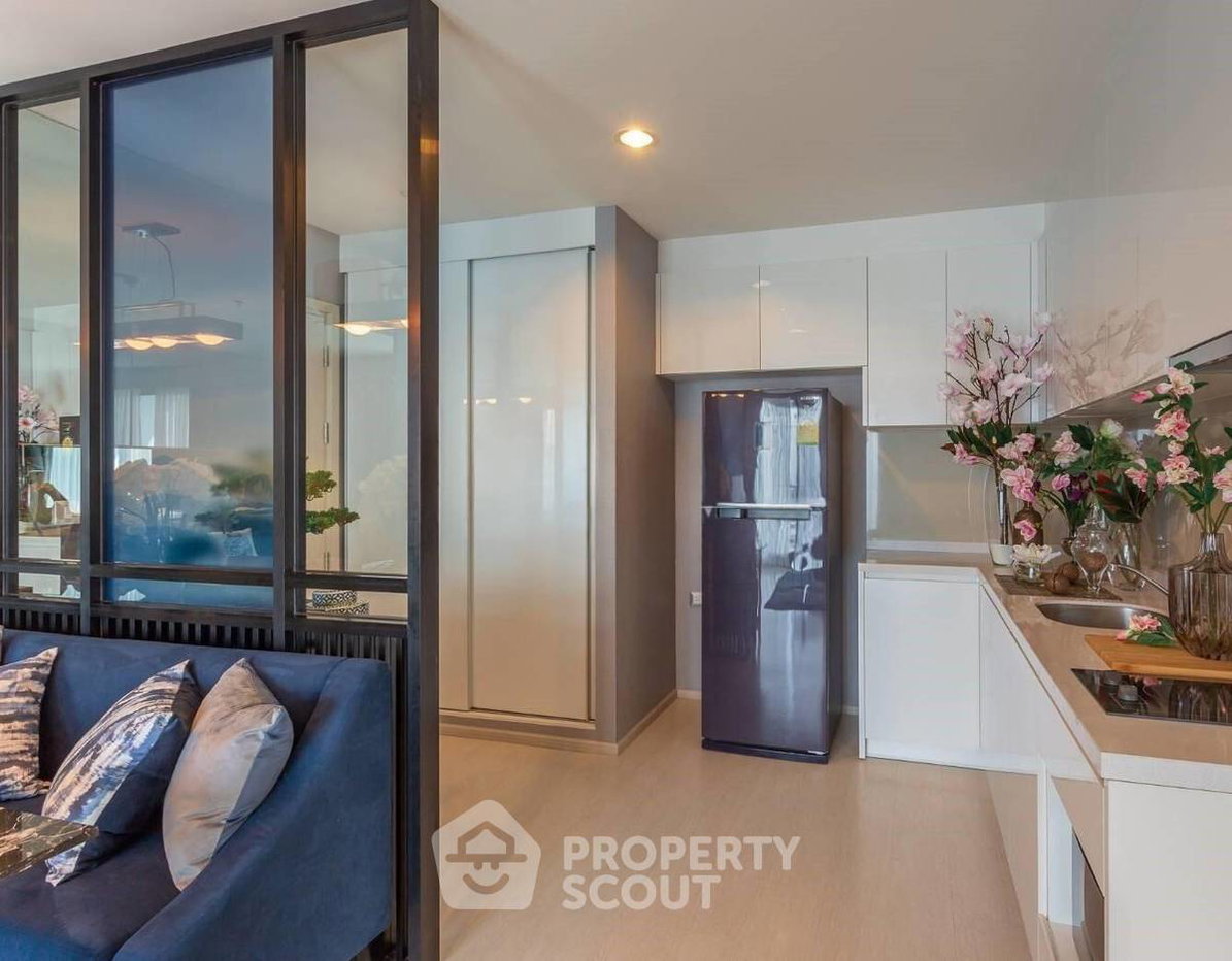 picture 200m To BTS Ekkamai | 25th-Floor 2-BR Rhythm Sukhumvit 42 (ID 3195407) - 3/4