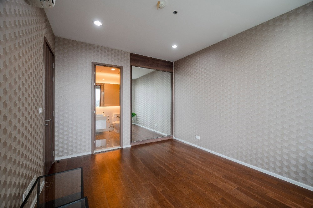 รูป ให้เช่า Menam Residences Condominium คอนโดวิวโค้งแม่น้ำเจ้าพระยา ใจกลางเจริญกรุง ใกล้โรงเรียนนานาชาติ และ Bts สะพานตากสิน • 2 ห้องนอน 2 ห้องน้ำ 2 - รูปที่ 26/50