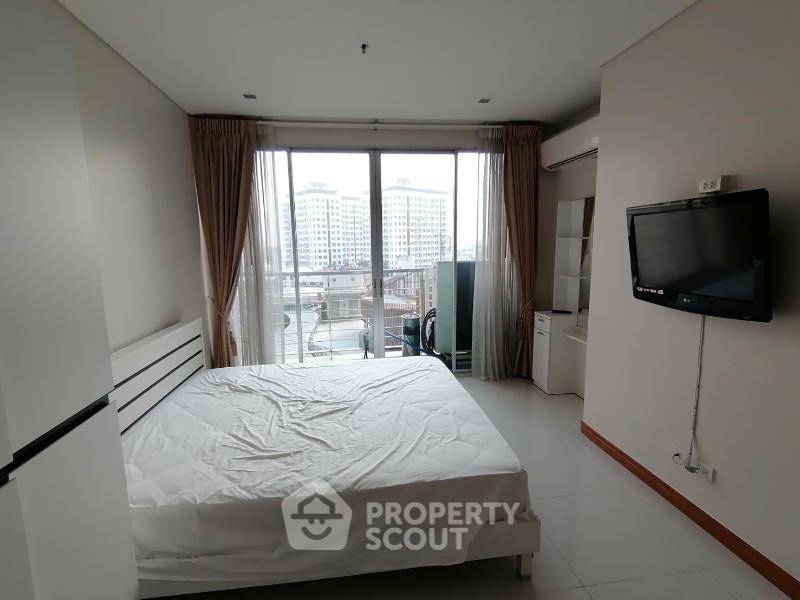 picture 200m To BTS Phra Khanong | 2-BR Le Luk Condominium (ID 2834868) - 1/8