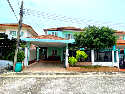 Houses for sale Bang Plee Samut Prakarn : Single house for sale near Mega Bangna Thepharak Moo Ban Fueng Fah 9 Village, Soi Mangkon - Khandee, Phraek Sa and Suvarnabhumi Airport.