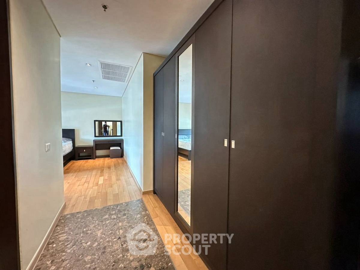 picture 2-BR City Lakes Tower Sukhumvit 16 Near BTS Asoke (ID 3323594) - 6/10