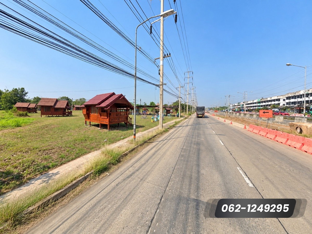 รูป ขายที่ดินติดถนนมิตรภาพ 4ไร่ 3งาน 73ตรว. น้ำไม่ท่วม ทำเลเชื่อมกรุงเทพ-โคราช-อีสาน อ.สีคิ้ว จ.นครราชสีมา - รูปที่ 3/9