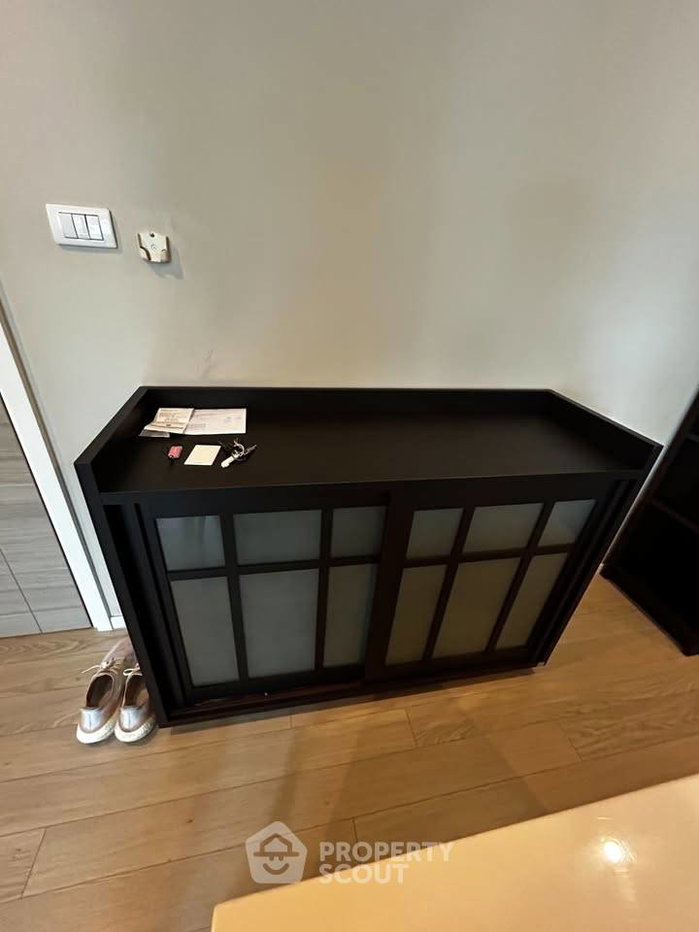 รูป คอนโด 1 ห้องนอน The Room Sukhumvit 21 ใกล้ MRT สุขุมวิท (ID 3325534) - รูปที่ 5/9