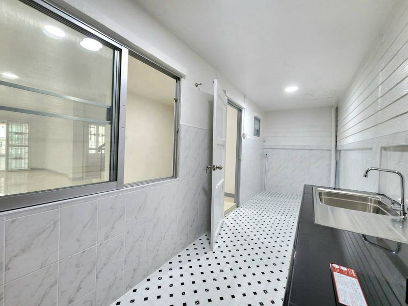 รูป ขายทาวน์โฮมรีโนเวทใหม่ ม.อิสเทิร์นแลนด์3 ศรีราชา - รูปที่ 11/20