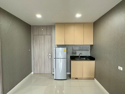 ขายพร้อมผู้เช่า Landmark Residence ABAC Bangna แลนด์มาร์ค เรสซิเดนซ์ เอแบค บางนา