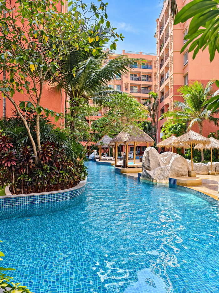 picture SEVEN SEAS CONDO JOMTIEN – RENOVATED GROUNDFLOOR POOLSIDE 1-BEDROOM - 7/11
