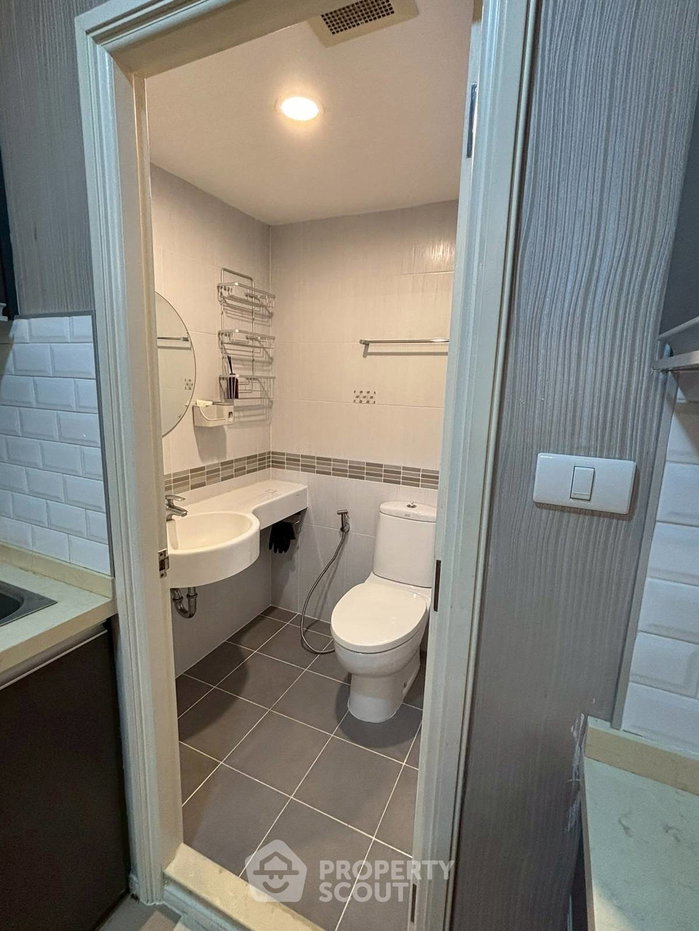 picture 1-BR Condo at Lumpini Park Rama 9 Ratchada near MRT Phra Ram 9 (ID 3326537) - 8/15