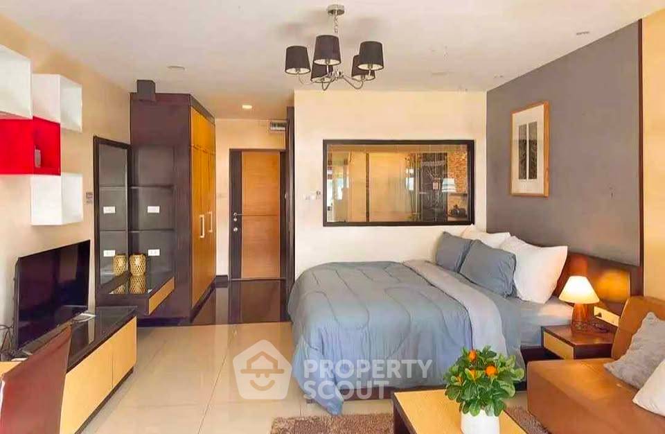 picture 1-BR Condo At Hillside Condominium 2 In Nimmanhaemin (ID 3325142) - 2/8