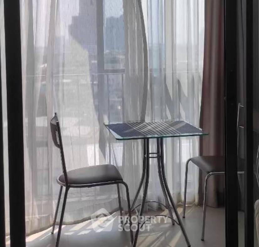 รูป ใกล้ BTS กรุงธนบุรี 100 เมตร | ขายคอนโด 1 ห้องนอน Ideo Sathorn-Taksin (ID 3247568) - รูปที่ 3/5