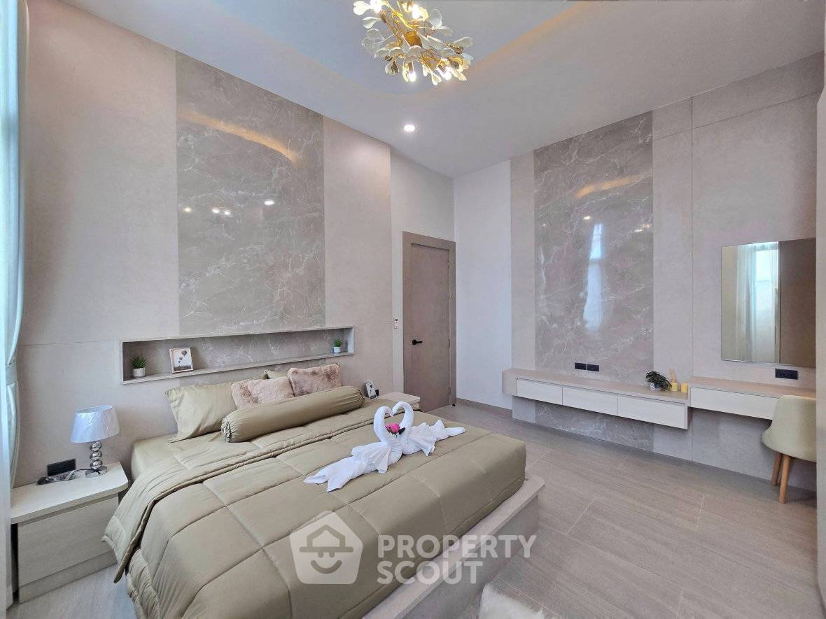 picture 4-BR Villa close to East Pattaya (ID 3314723) - 13/37