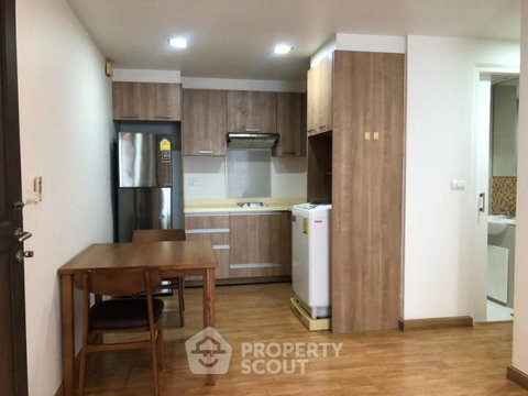 2-BR Condo at The Alcove Sukhumvit 49 near BTS Phrom Phong (ID 3073394)