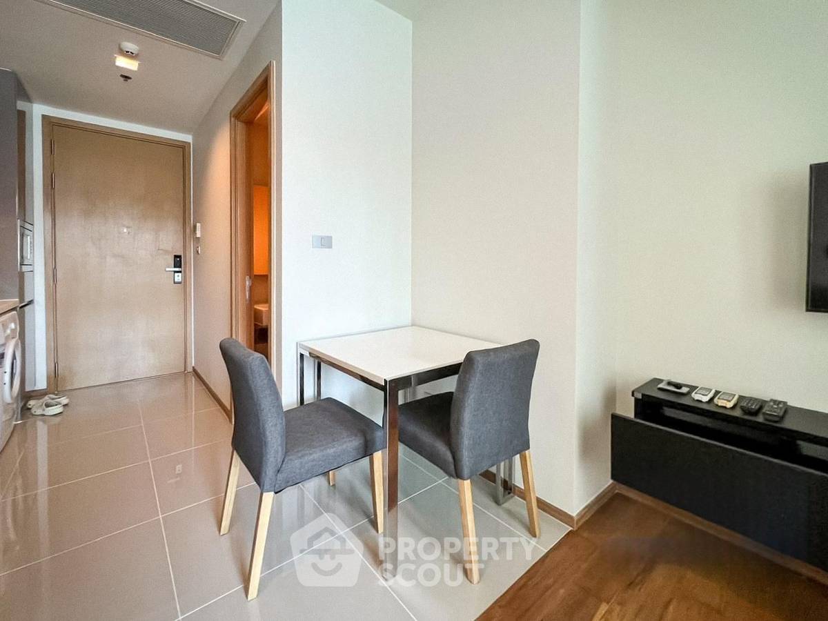 picture Great Value 1-BR, 16th-Floor Hyde Sukhumvit 13 Near BTS Nana (ID 3256125) - 1/4