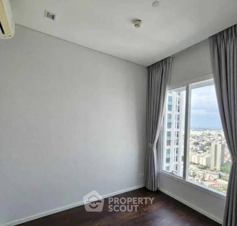 รูป ห้อง 2 ห้องนอน ชั้น 32 The Saint Residences เดิน 100 ม. ถึง MRT พหลโยธิน (ID 3134387) - รูปที่ 3/4