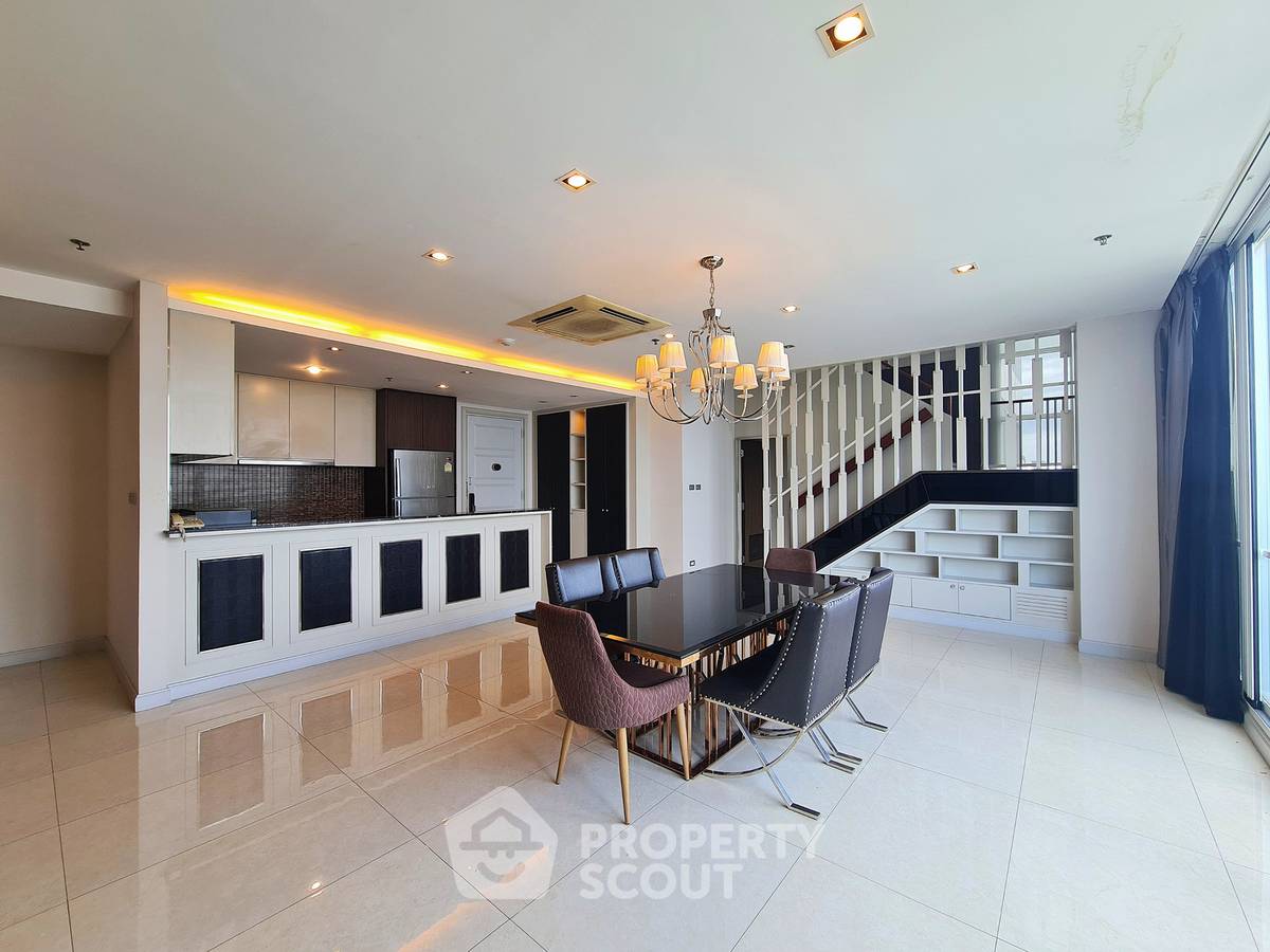 picture 300 Sqm 3-BR Condo At The Fourwings Residence (ID 3173186) - 7/34