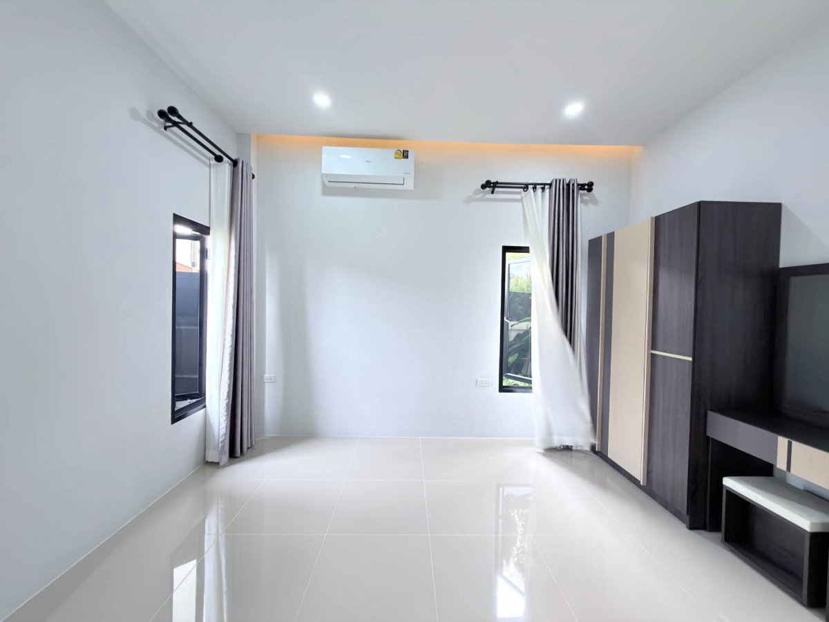 รูป บ้านเดี่ยวซอยสยามคันทรี่คลับ ใกล้อ่างเก็บน้ำมาบประชัน ทรงโมเดิร์นทันสมัย 3ห้องนอน 2ห้องน้ำ - รูปที่ 28/42