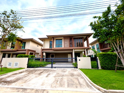 บ้านเดี่ยว กรุงเทพมหานคร : ขาย บ้านหรู บุราสิริ กรุงเทพกรีฑา (บ้านใหม่ไม่เคยเข้าอยู่)