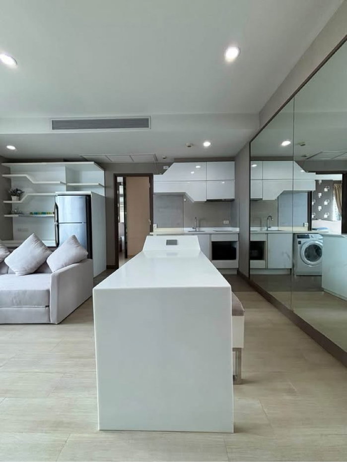 picture ðĒ For Rent | Pyne By Sansiri | Corner Unit with City & Pool View, High Floor - 3/16