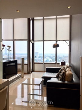 Spacious 1-BR 80 Sqm At The Emporio Place Near BTS Phrom Phong (ID 2061890)