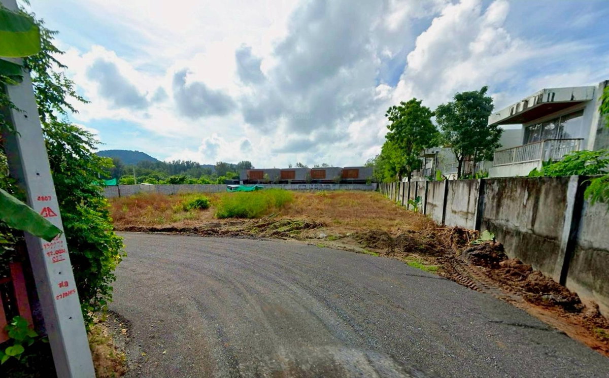 รูป ขาย ที่ดิน ภูเก็ต เนื้อที่ขนาด 1 - 3 - 10.5 ไร่  วิวทะเลอ่าวฉลอง หน้ากว้าง 45 เมตร เหมาะพัฒนาวิลล่าหรู 28,000,000 บาท - รูปที่ 7/7