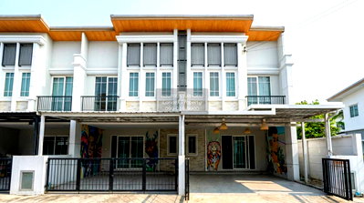 Townhouses for rent Bangkok : For Rent Townhouse/Townhome  , Golden Town 2 Bangna - Suanluang , corner unit , Dok Mai , Prawet , Bangkok , CX-175572 ✅ Live chat with us ADD LINE @connexproperty ✅