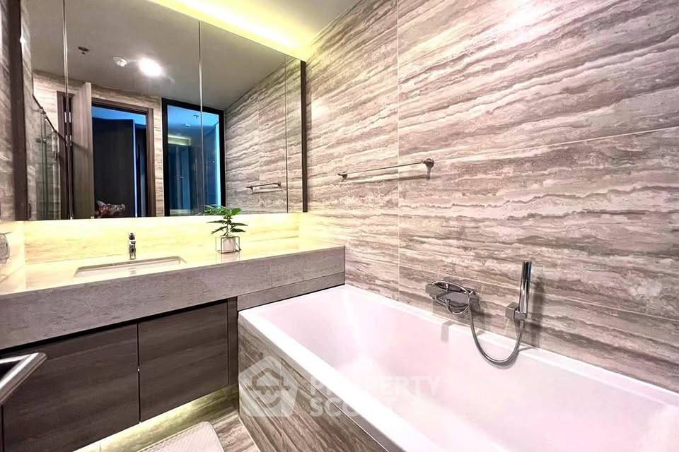 picture 2-BR Condo at Celes Asoke near MRT Sukhumvit (ID 3326194) - 7/16