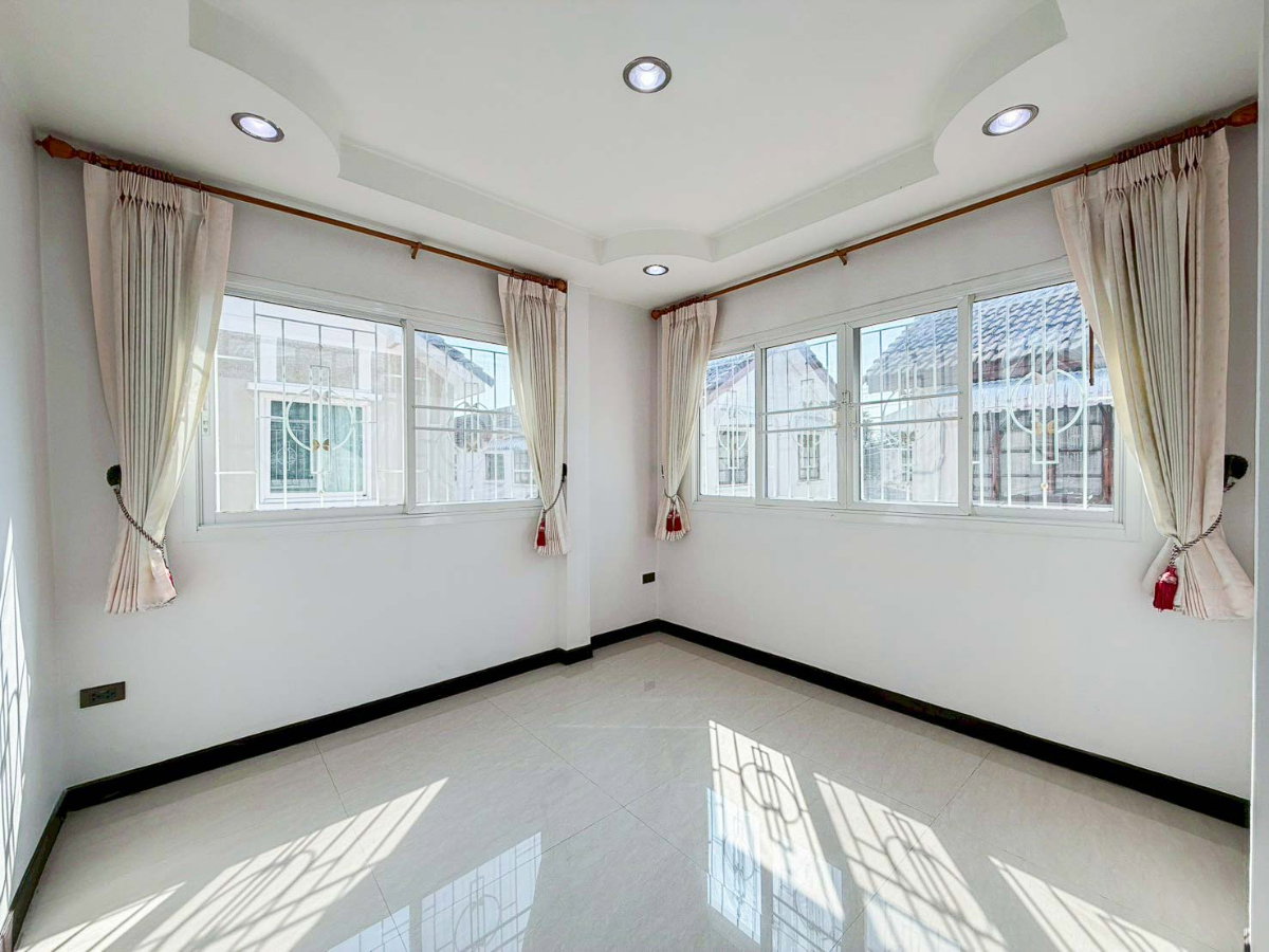 รูป ขาย บ้านเดี่ยว 2 ชั้น หมู่บ้านชลลดา สายไหม 34 56 ตรว - รูปที่ 18/21
