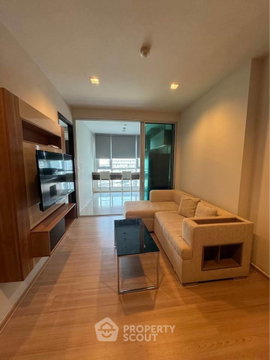 คอนโด 1-ห้องนอน ที่ ริธึ่ม สาทร ใกล้ BTS สะพานตากสิน (ID 3326106)