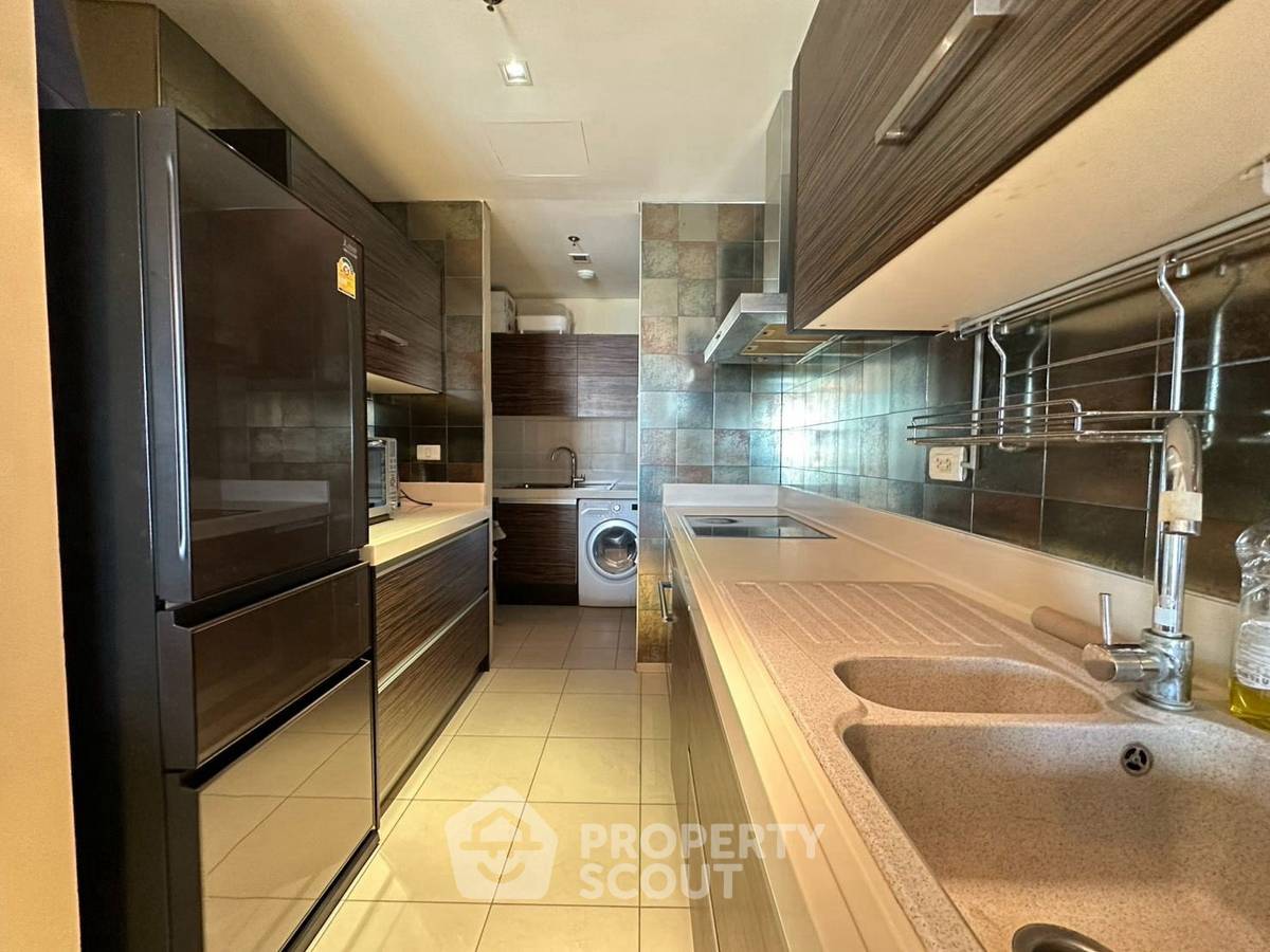 picture 2-BR City Lakes Tower Sukhumvit 16 Near BTS Asoke (ID 3323594) - 5/10