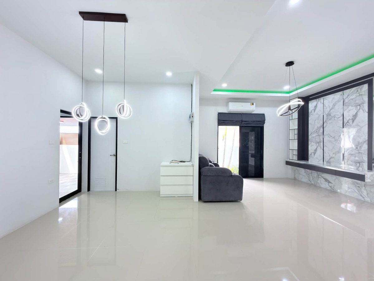 รูป บ้านเดี่ยวซอยสยามคันทรี่คลับ ใกล้อ่างเก็บน้ำมาบประชัน ทรงโมเดิร์นทันสมัย 3ห้องนอน 2ห้องน้ำ - รูปที่ 14/42