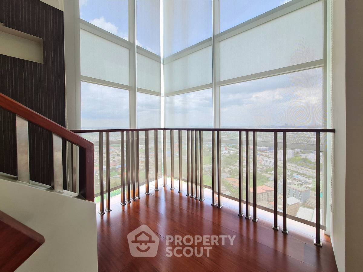 picture 300 Sqm 3-BR Condo At The Fourwings Residence (ID 3173186) - 16/34