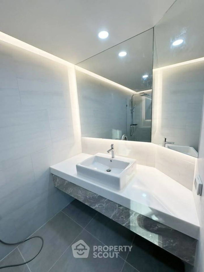 รูป ใกล้ BTS ทองหล่อ 200 ม. 3 ห้องนอน 165 ตร.ม. Fifty Fifth Tower Thonglor (ID 3057866) - รูปที่ 12/18