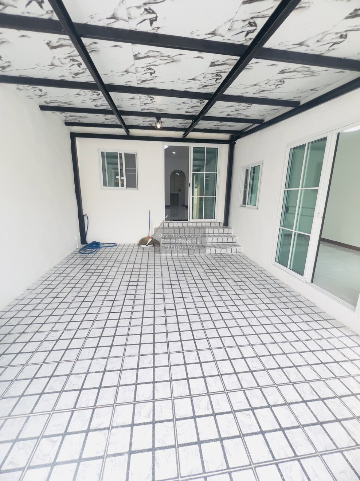 4-bed townhouse for sale, 96 sqm, 24 sq wah, Nong Chok