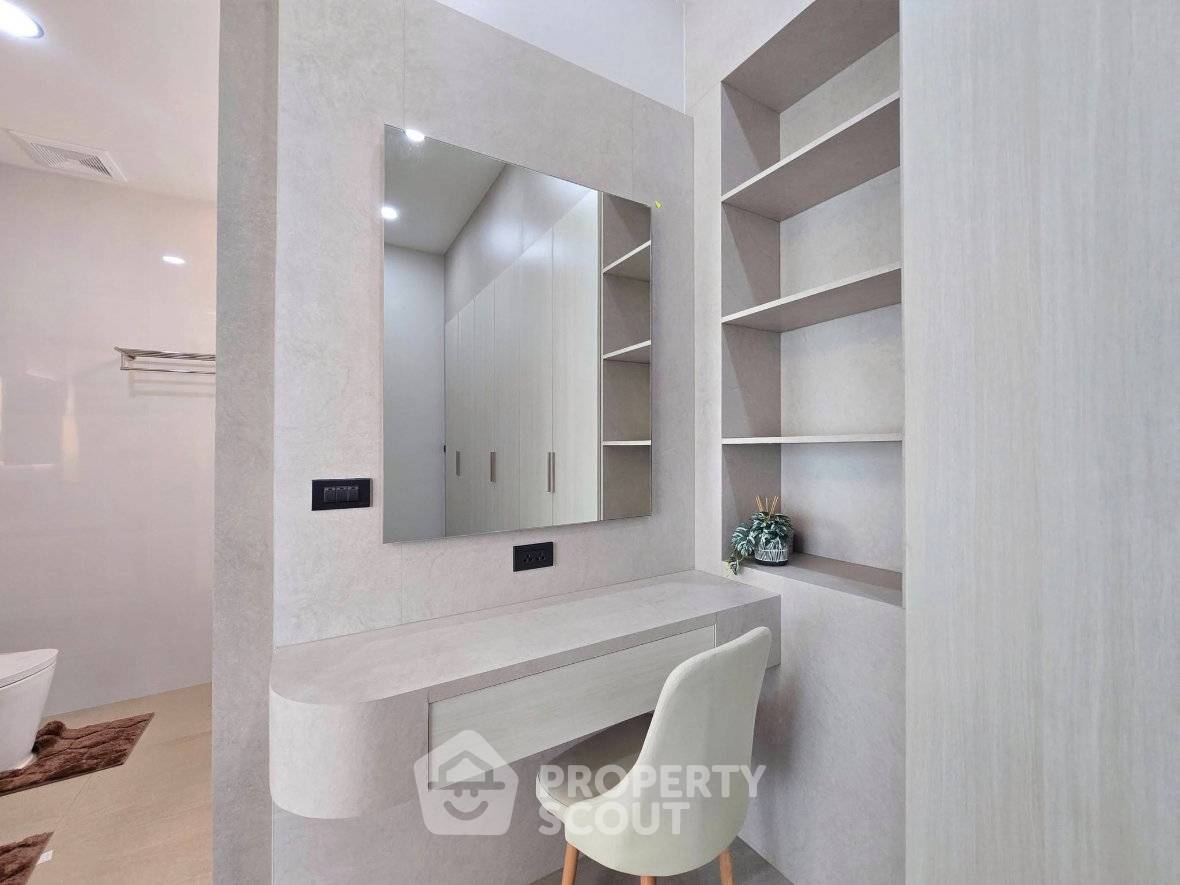 picture 4-BR Villa close to East Pattaya (ID 3314723) - 9/37