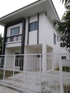 Semi-detached house for sale: Lanceo Crib Pinklao-Wongwaen (Soi Wat Som Kliang). 35.2 Sq.