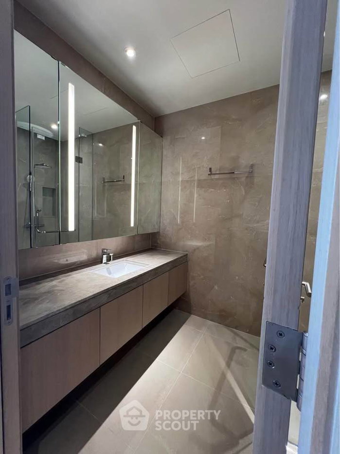 รูป คอนโดหนึ่งห้องนอน 61 ตร.ม. Magnolias Waterfront Residences ใกล้ BTS สะพานตากสิน (ID 3325764) - รูปที่ 8/10