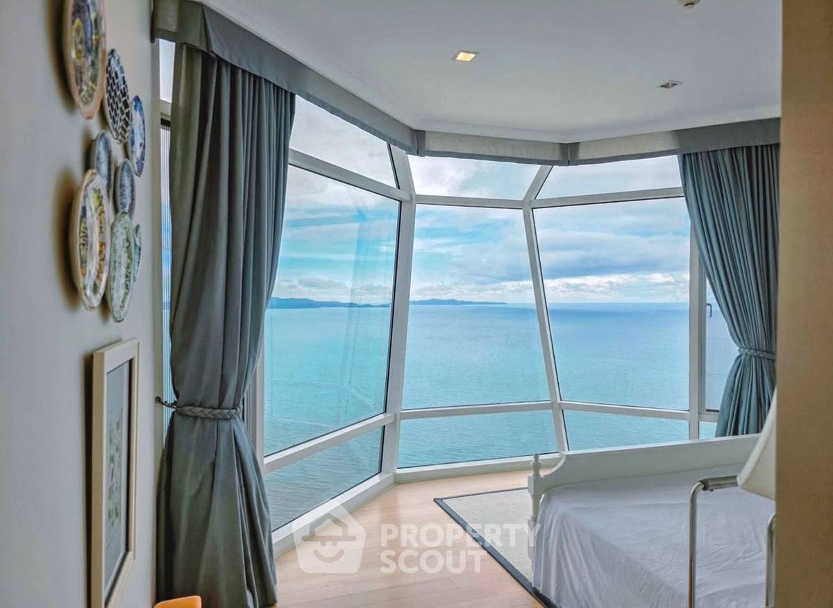 รูป คอนโด 3-ห้องนอน ที่ รีเฟล็คชั่น จอมเทียน บีช พัทยา ใกล้ เมืองพัทยา (ID 3326445) - รูปที่ 4/16