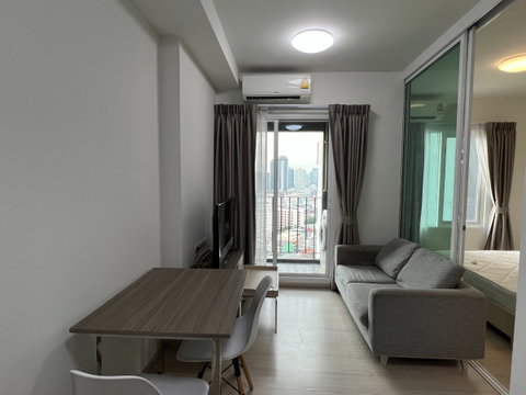 Chapter one Eco Condo 1bed 30sqm. High floor HOT DEAL 12,000/month