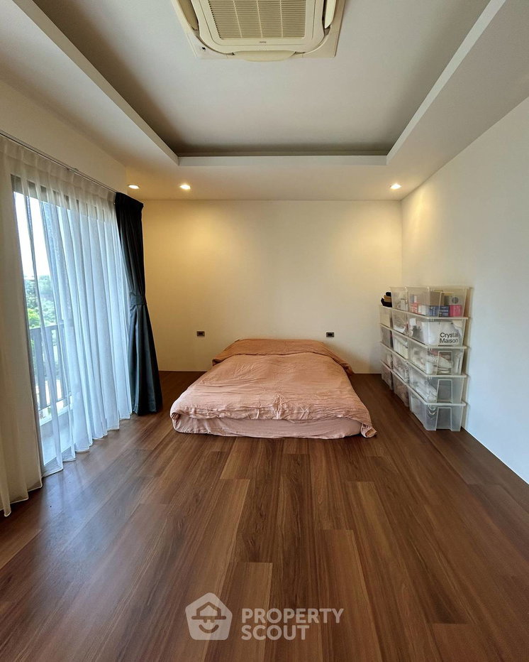 รูป ทาวน์เฮ้าส์ 2-ห้องนอน ที่ วิลลา อัลเบลโล่ ใกล้ กรุงเทพกรีฑา (ID 3322408) - รูปที่ 2/15
