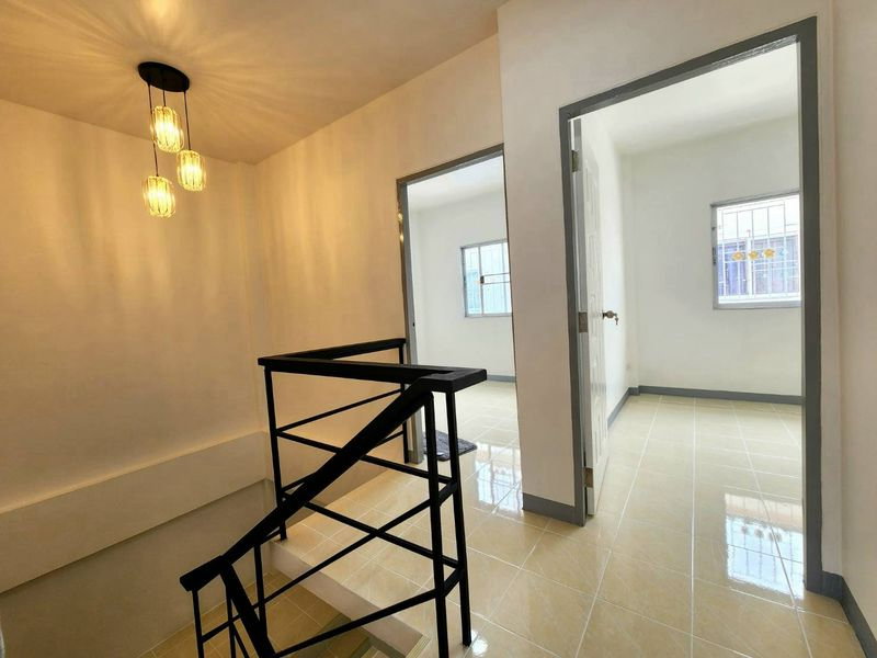 รูป ขายทาวน์โฮมรีโนเวทใหม่ ม.อิสเทิร์นแลนด์3 ศรีราชา - รูปที่ 12/20
