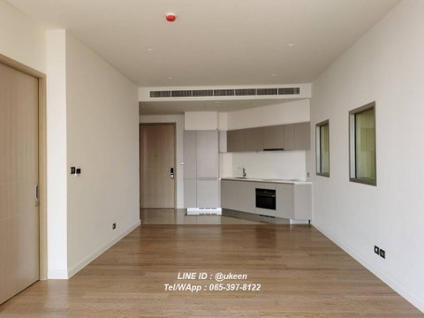 UK12-RC0007 Condo for sale: Magnolia Waterfront Residences Iconsiam, 30th floor, 1 bedroom, 1 bathroom. Selling price: 29,800,000 Baht.