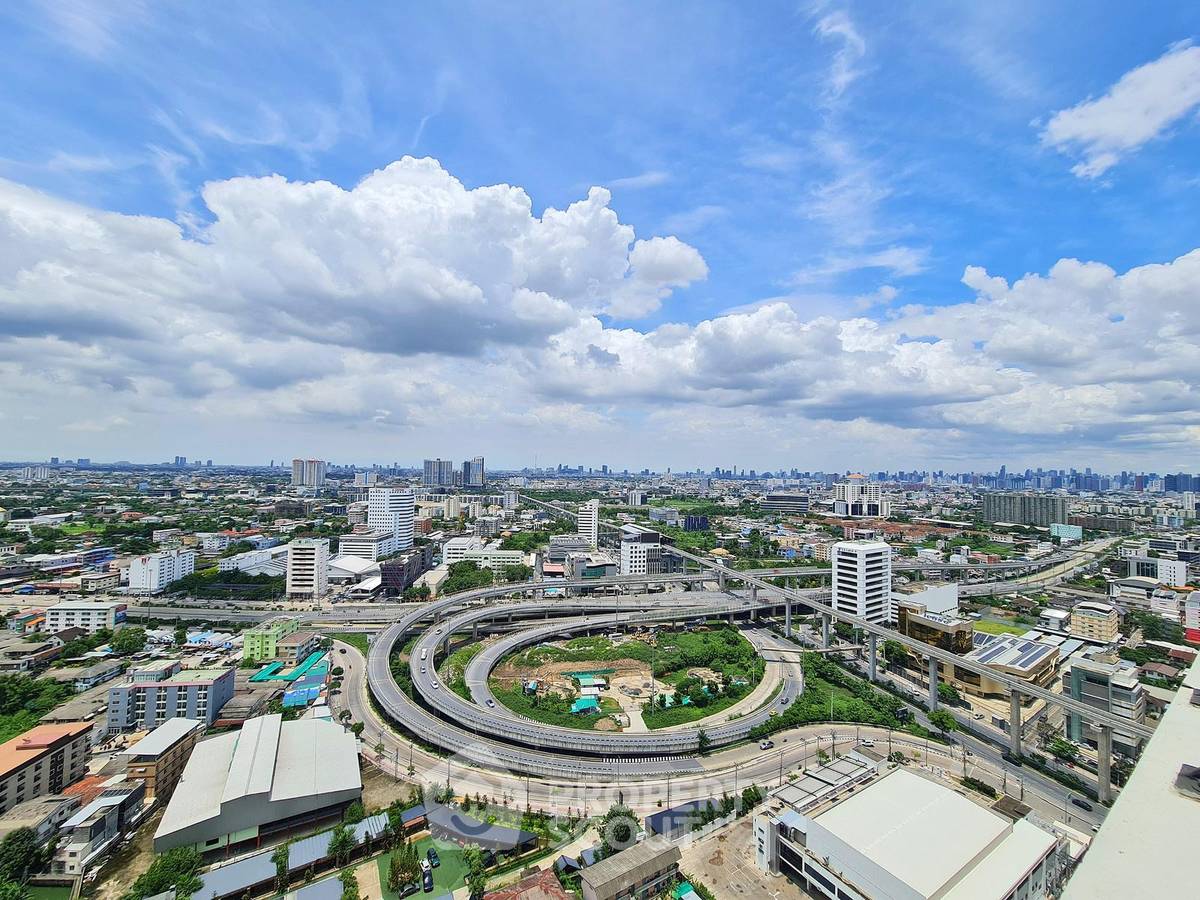 picture 300 Sqm 3-BR Condo At The Fourwings Residence (ID 3173186) - 14/34